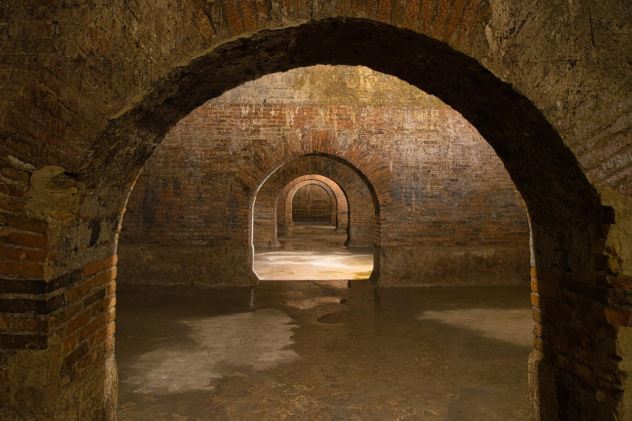 Napoli sottoterra: il labirinto che pochi conoscono davvero
