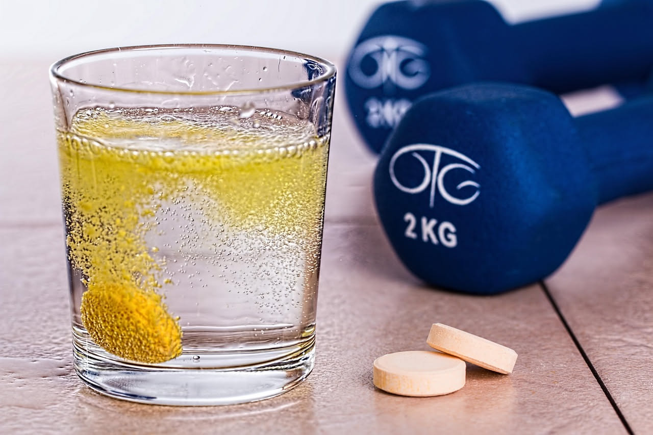 Proteine in polvere per i non sportivi: servono davvero o è una moda?