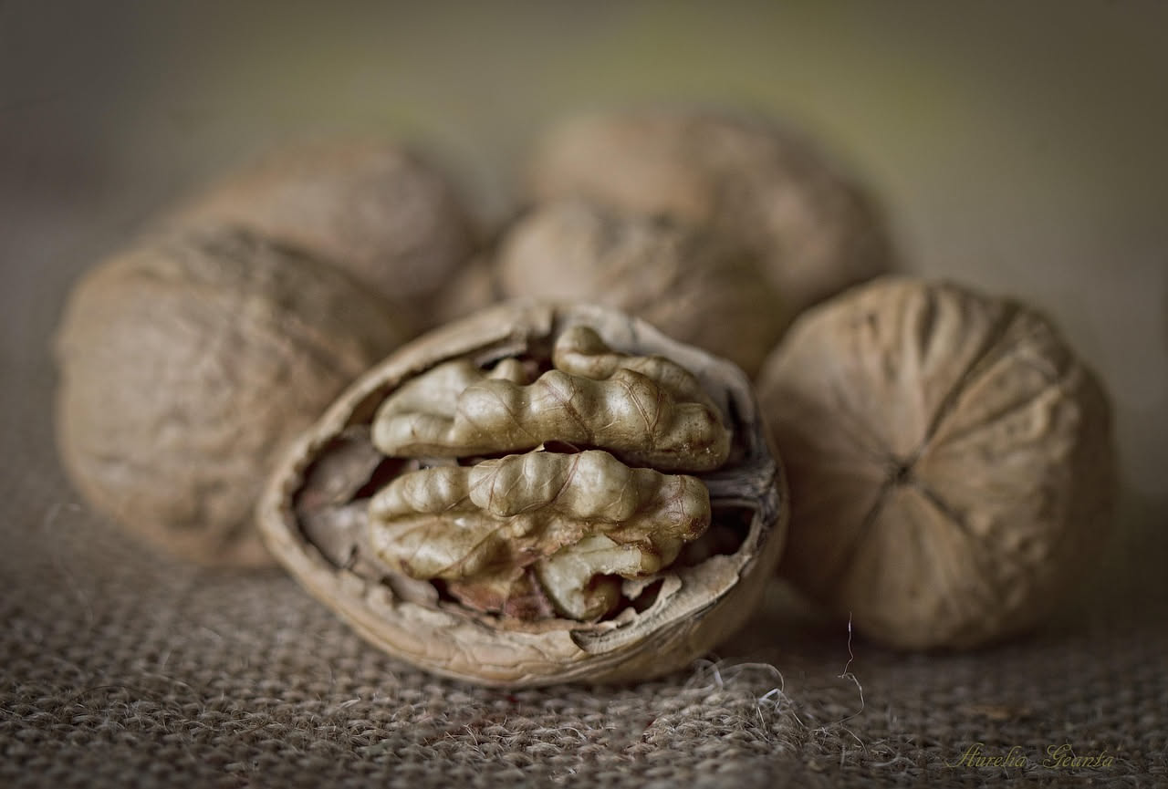 Quante noci mangiare al giorno per proteggere il cuore