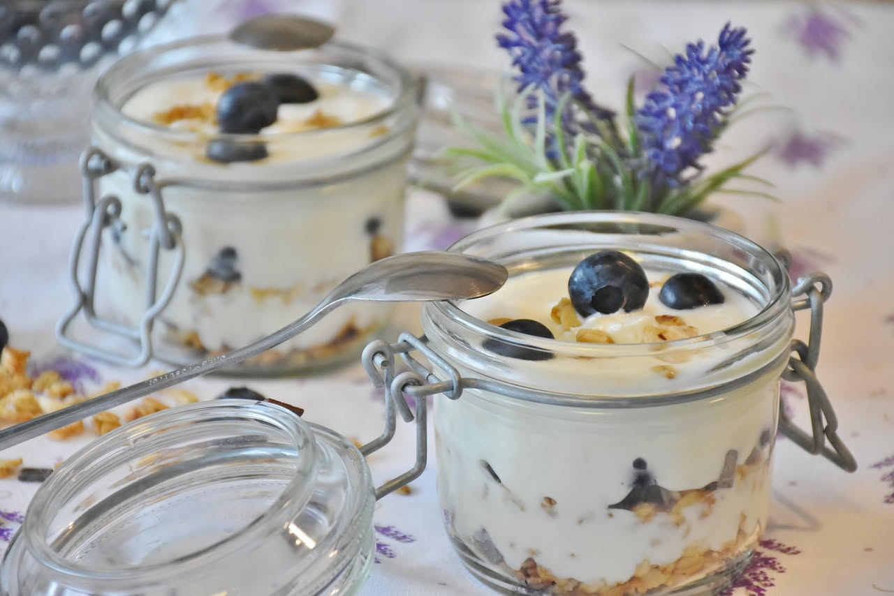 Yogurt greco o yogurt normale: quale scegliere per la salute
