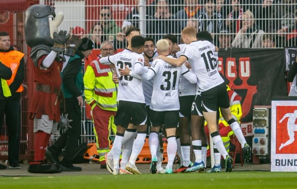 ?? Eintracht Francoforte-Augsburg, il pronostico di Bundesliga: fiducia al MG Casa