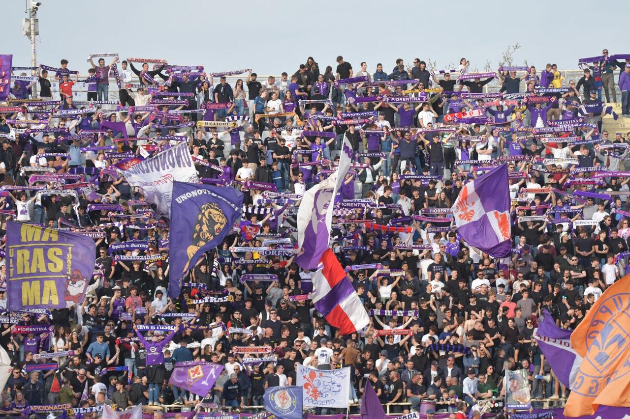 Fiorentina, difficoltà per la finale di Atene: i costi bloccano i tifosi
