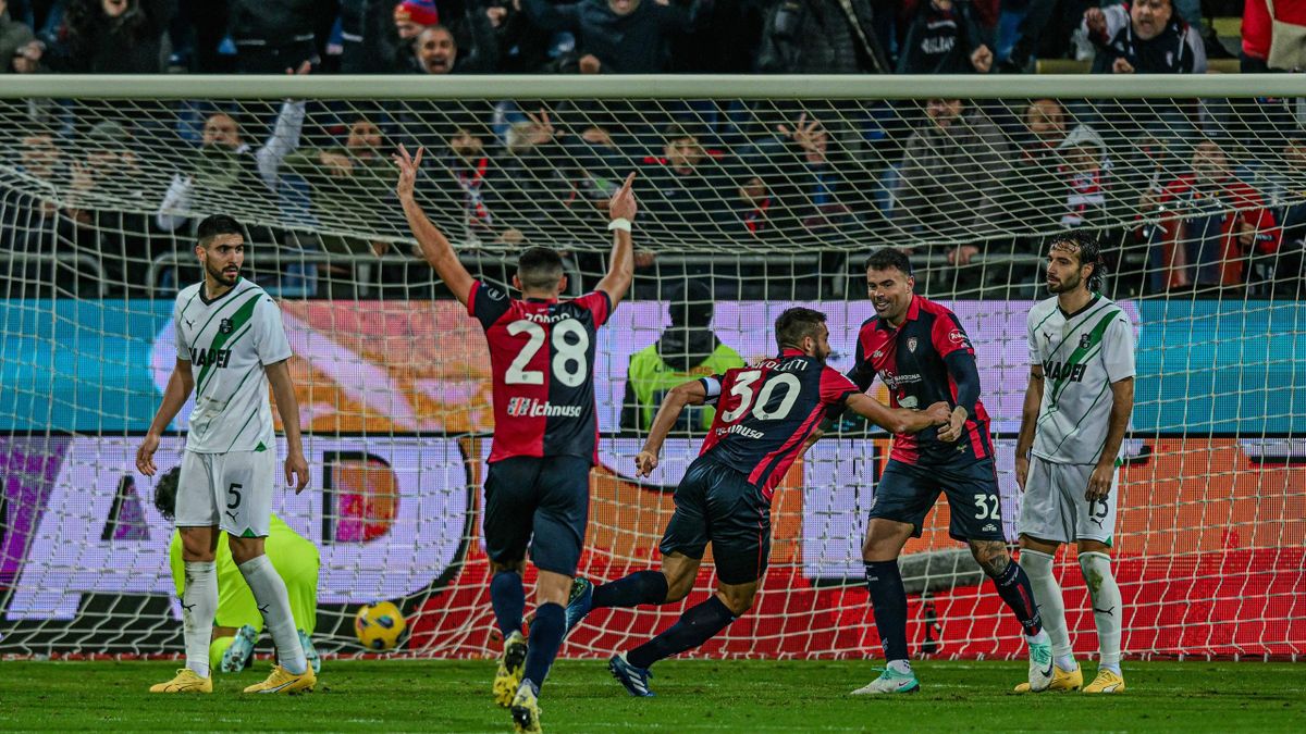 Sassuolo-Cagliari, sfida ad alta tensione: in palio la Serie A
