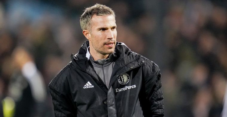 Van Persie riparte dalla panchina: è il nuovo allenatore dell’Heerenveen