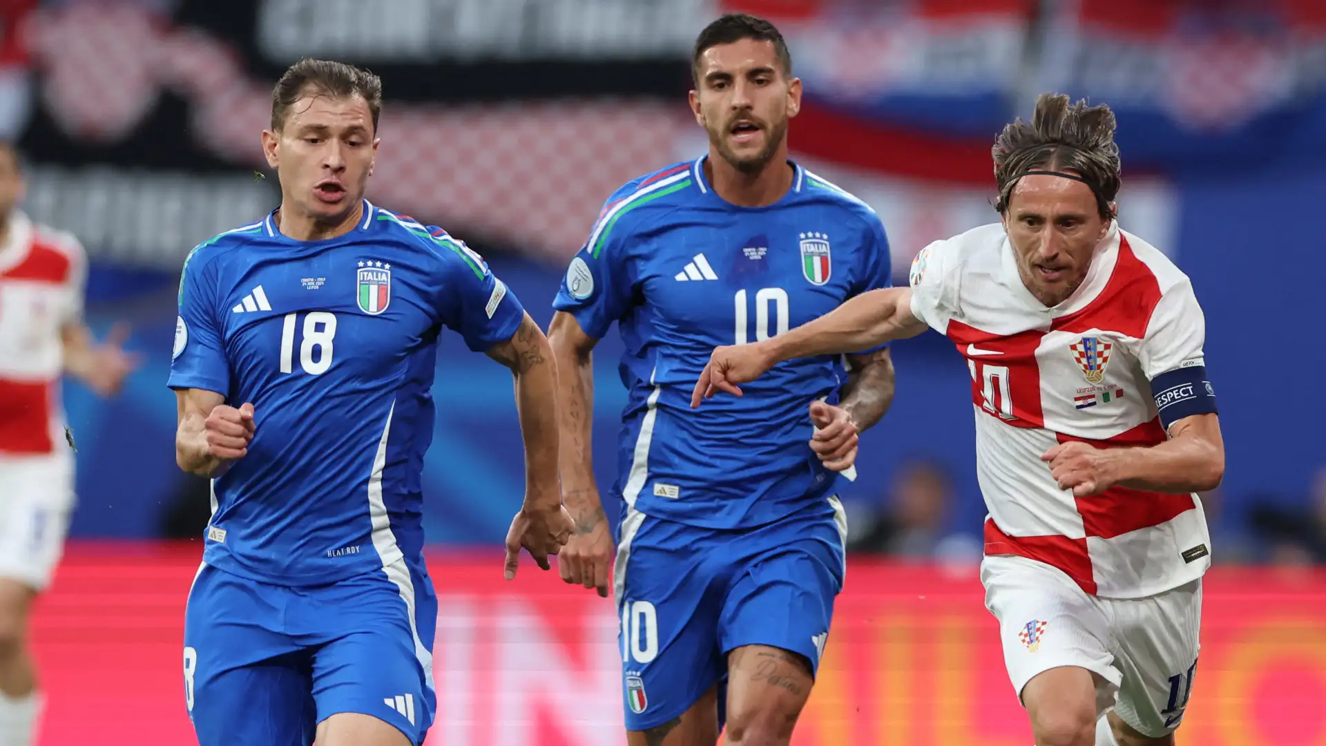 Un'inguardabile Italia va al riposo sullo 0-0: Spalletti sembra Max Allegri
