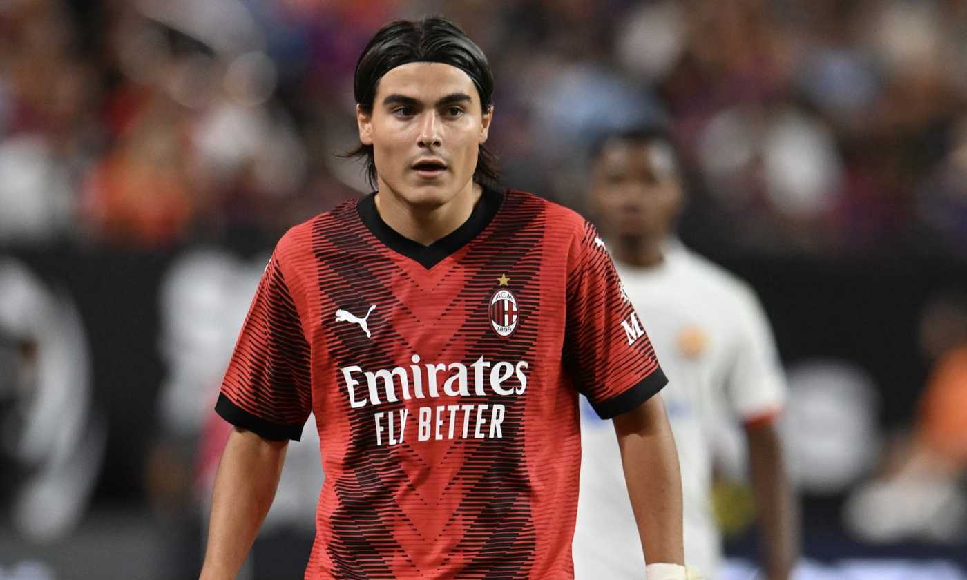 Luka Romero con la maglia del Milan