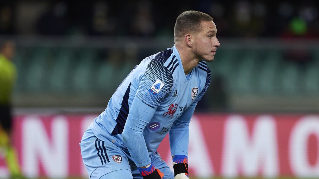 Radunovic con la maglia del Cagliari