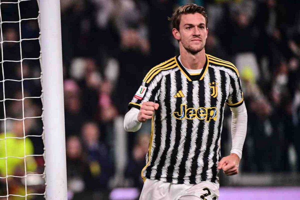 Rugani con la maglia della Juventus