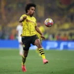 Karim Adeyemi con la maglia del Borussia Dortmund