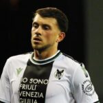Lazar Samardzic con la maglia dell'Udinese