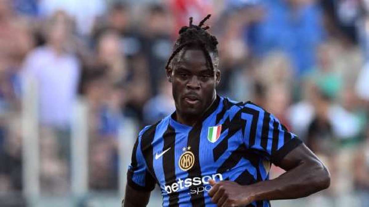 Bisseck con la maglia dell'Inter