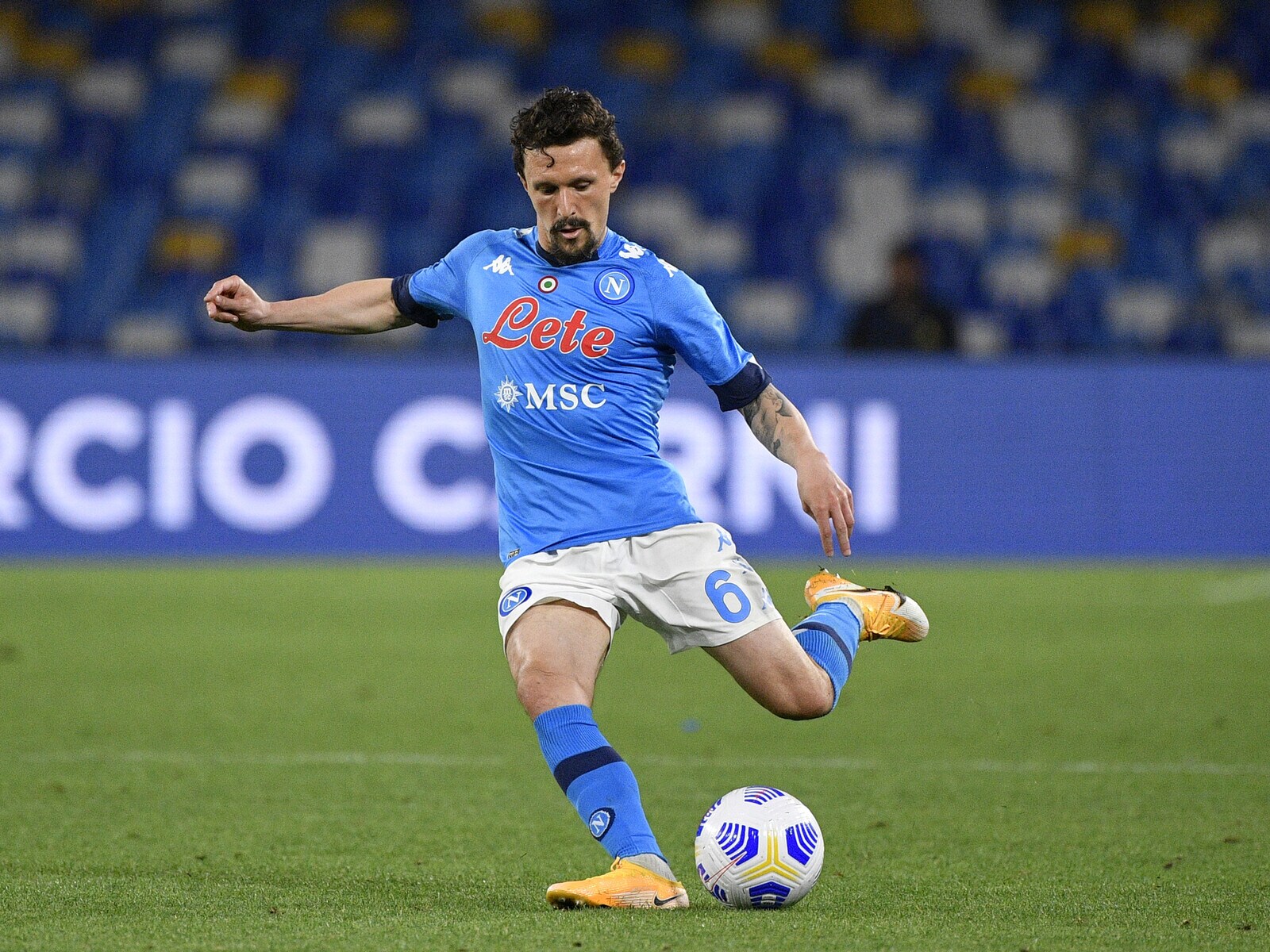 Mario Rui con la maglia del Napoli