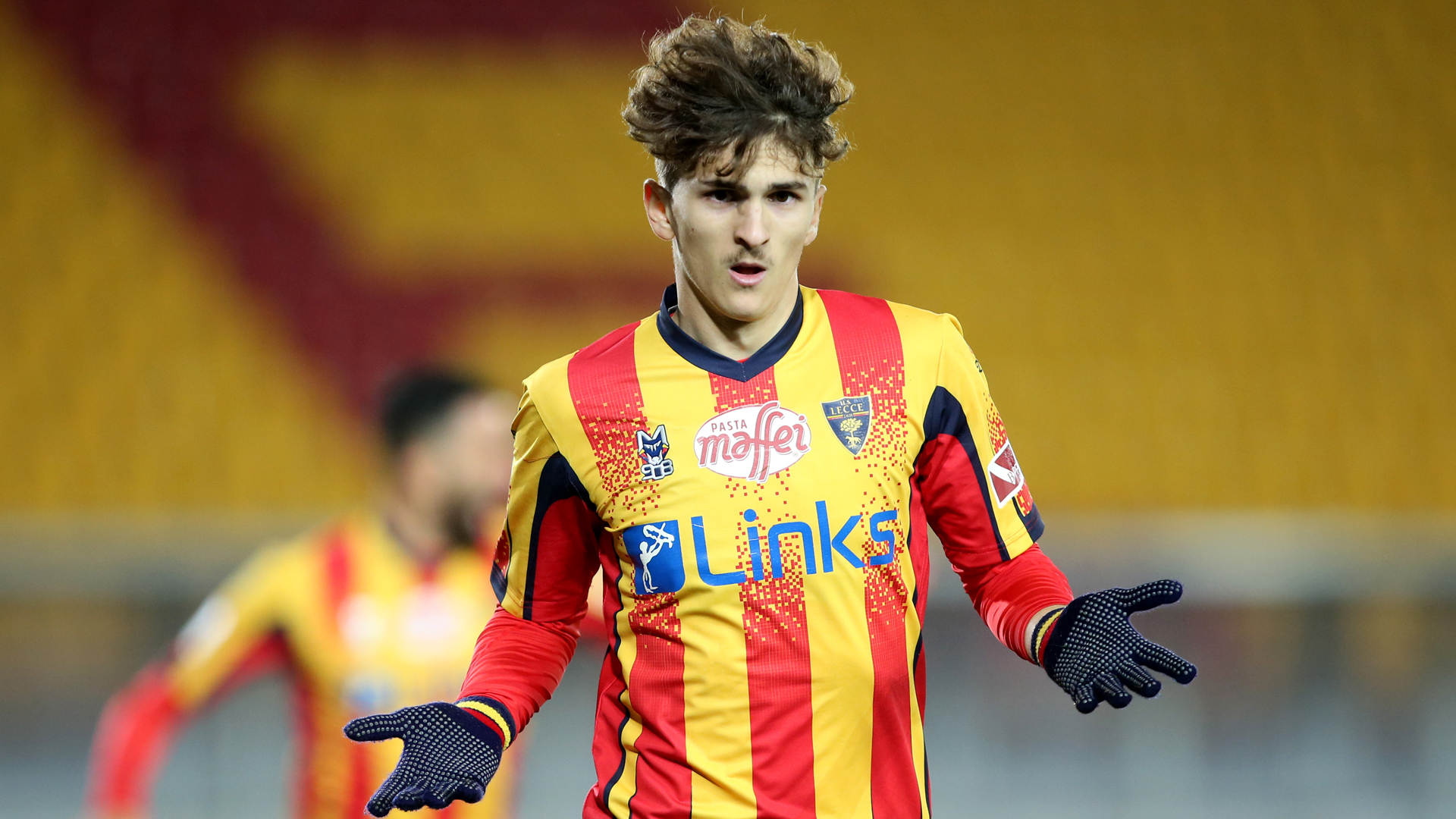 Pablo Rodriguez con la maglia del Lecce